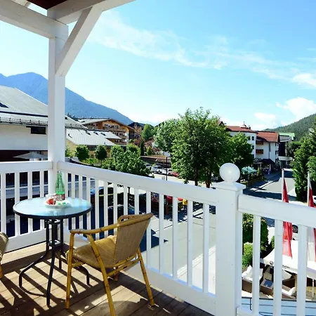Hotel Eden - Aktiv- & Wohlfuehlhotel In Tirol Auf 1200m Hoehe Seefeld in Tirol