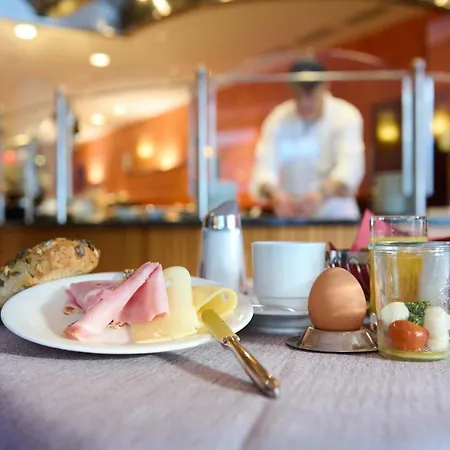 Eden - Aktiv- & Wohlfuehlhotel In Tirol Auf 1200m Hoehe Зеефельд в Тироле