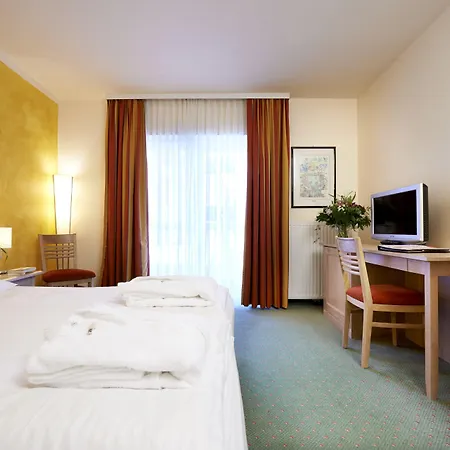 Eden - Aktiv- & Wohlfuehlhotel In Tirol Auf 1200m Hoehe Otel 4*