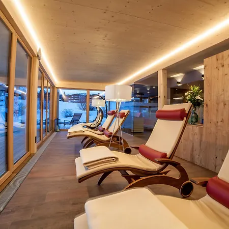 Eden - Aktiv- & Wohlfuehlhotel In Tirol Auf 1200m Hoehe Отель 4*