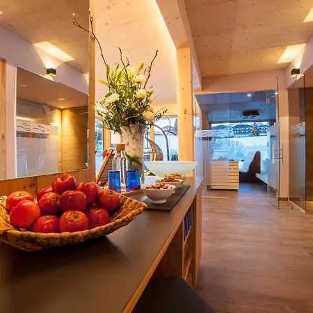 Eden - Aktiv- & Wohlfuehlhotel In Tirol Auf 1200m Hoehe Отель Зеефельд в Тироле