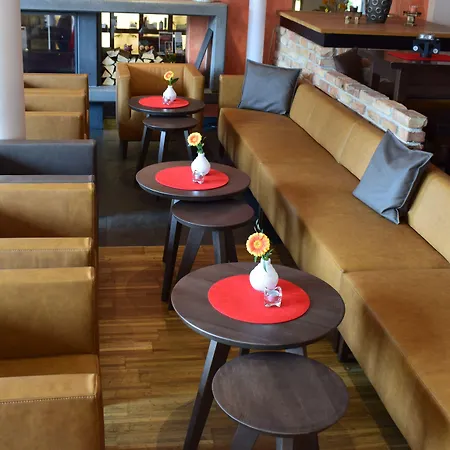 Eden - Aktiv- & Wohlfuehlhotel In Tirol Auf 1200m Hoehe Отель Зеефельд в Тироле