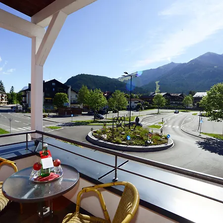 Otel Eden - Aktiv- & Wohlfuehlhotel In Tirol Auf 1200m Hoehe 4*
