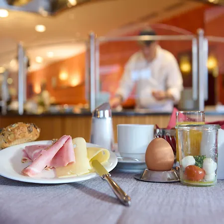 Eden - Aktiv- & Wohlfuehlhotel In Tirol Auf 1200m Hoehe 4*