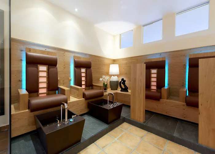 Hotel Eden - Aktiv- & Wohlfuehlhotel In Tirol Auf 1200m Hoehe 4*