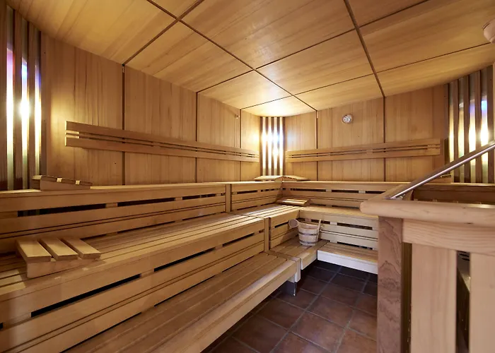 Hotel Eden - Aktiv- & Wohlfuehlhotel In Tirol Auf 1200m Hoehe